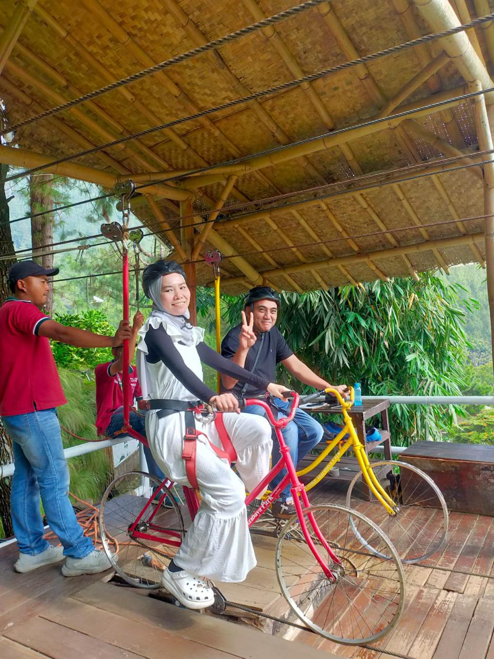 Tour Guide Bandung